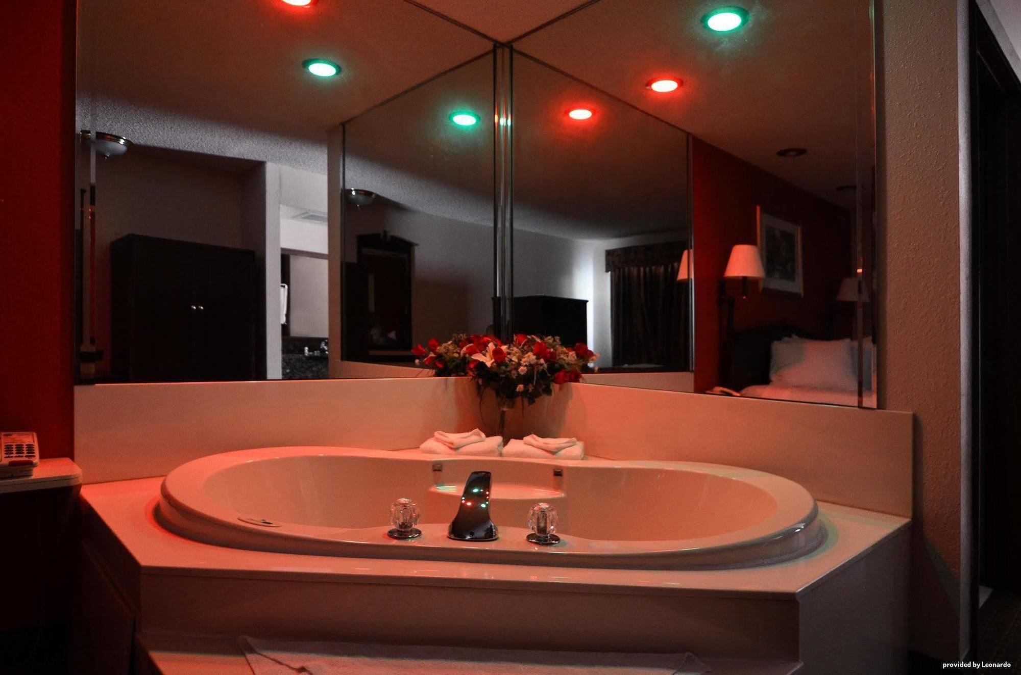 Red Roof Inn & Suites Jackson - Richland Rom bilde